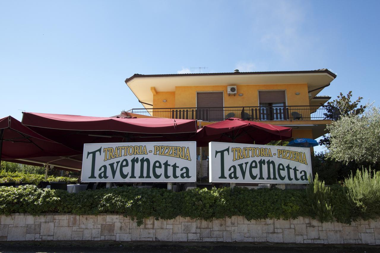 Albergo Tavernetta Castelnuovo del Garda Bagian luar foto