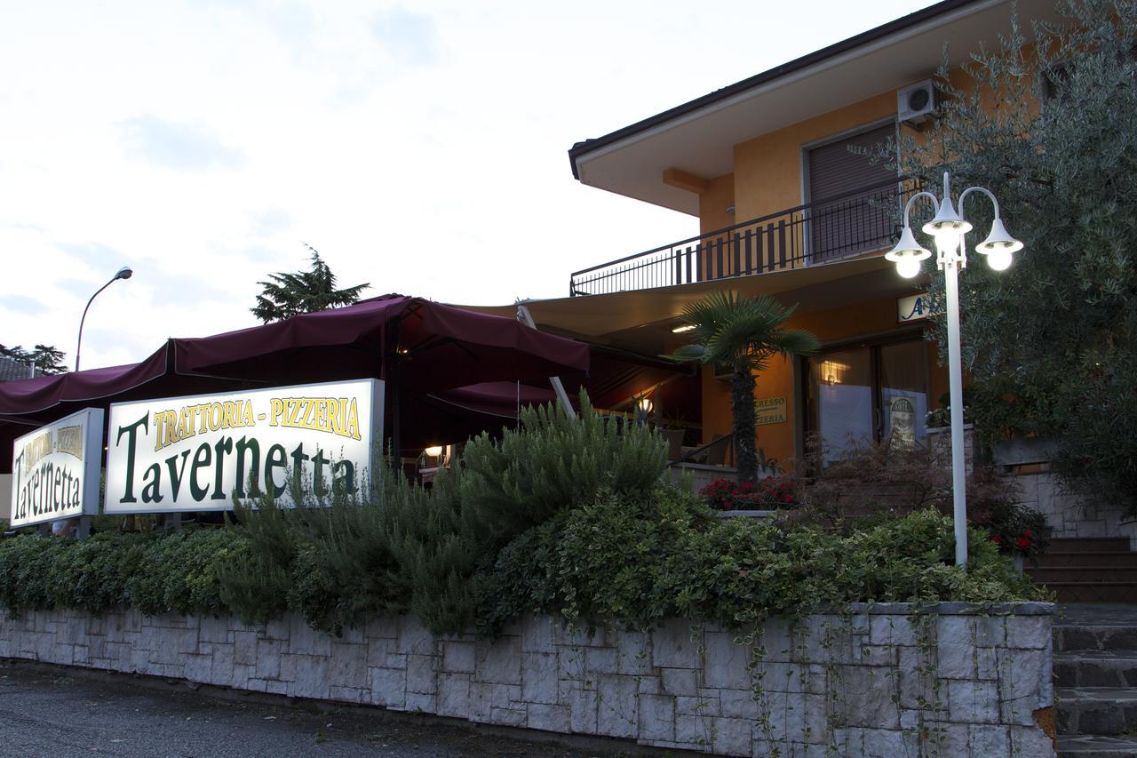 Albergo Tavernetta Castelnuovo del Garda Bagian luar foto